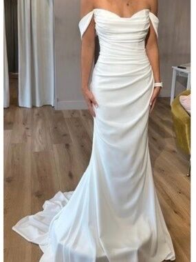 Elegant Off-Shoulder White Satin Bridal Gown